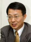 정  국환 박사